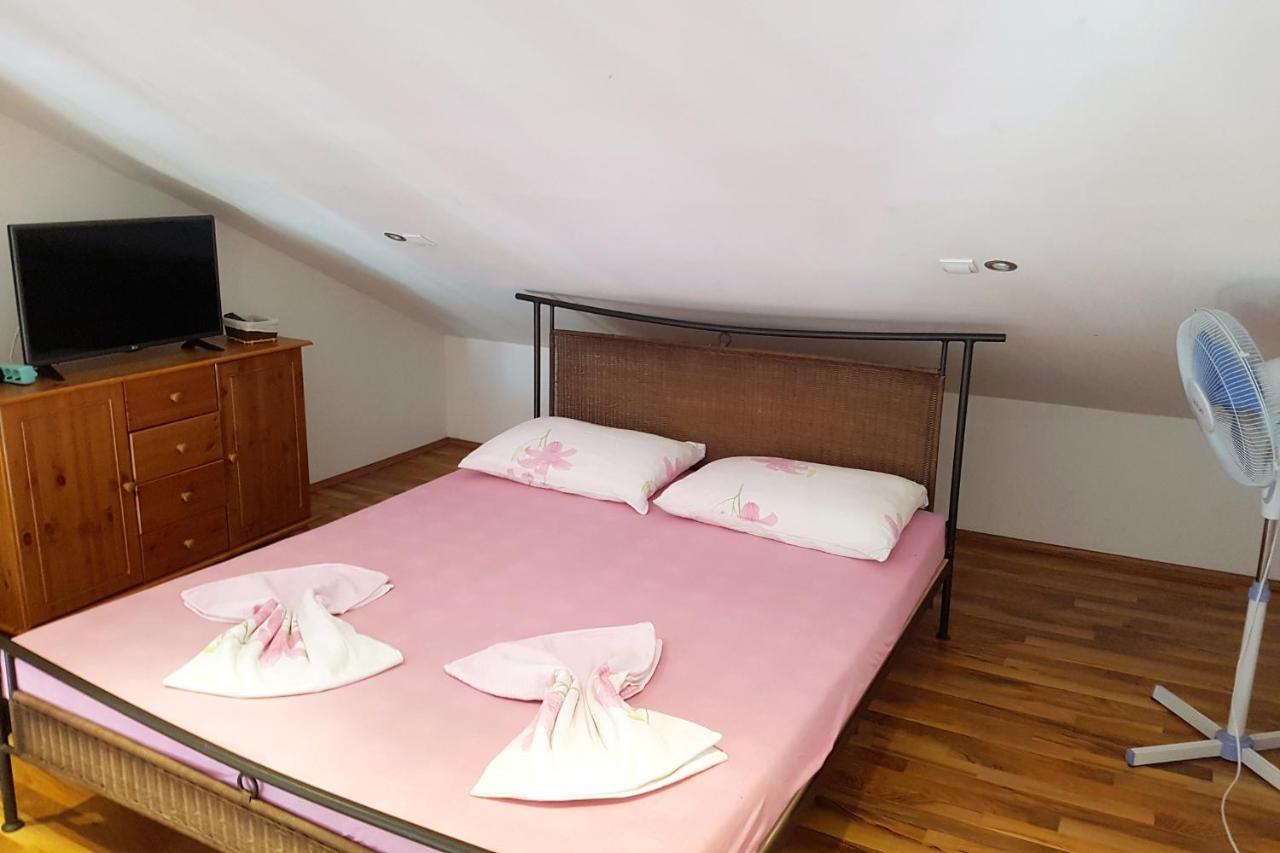 Apartments By The Sea Gradac, Makarska - 6661 Gradac  Exteriör bild