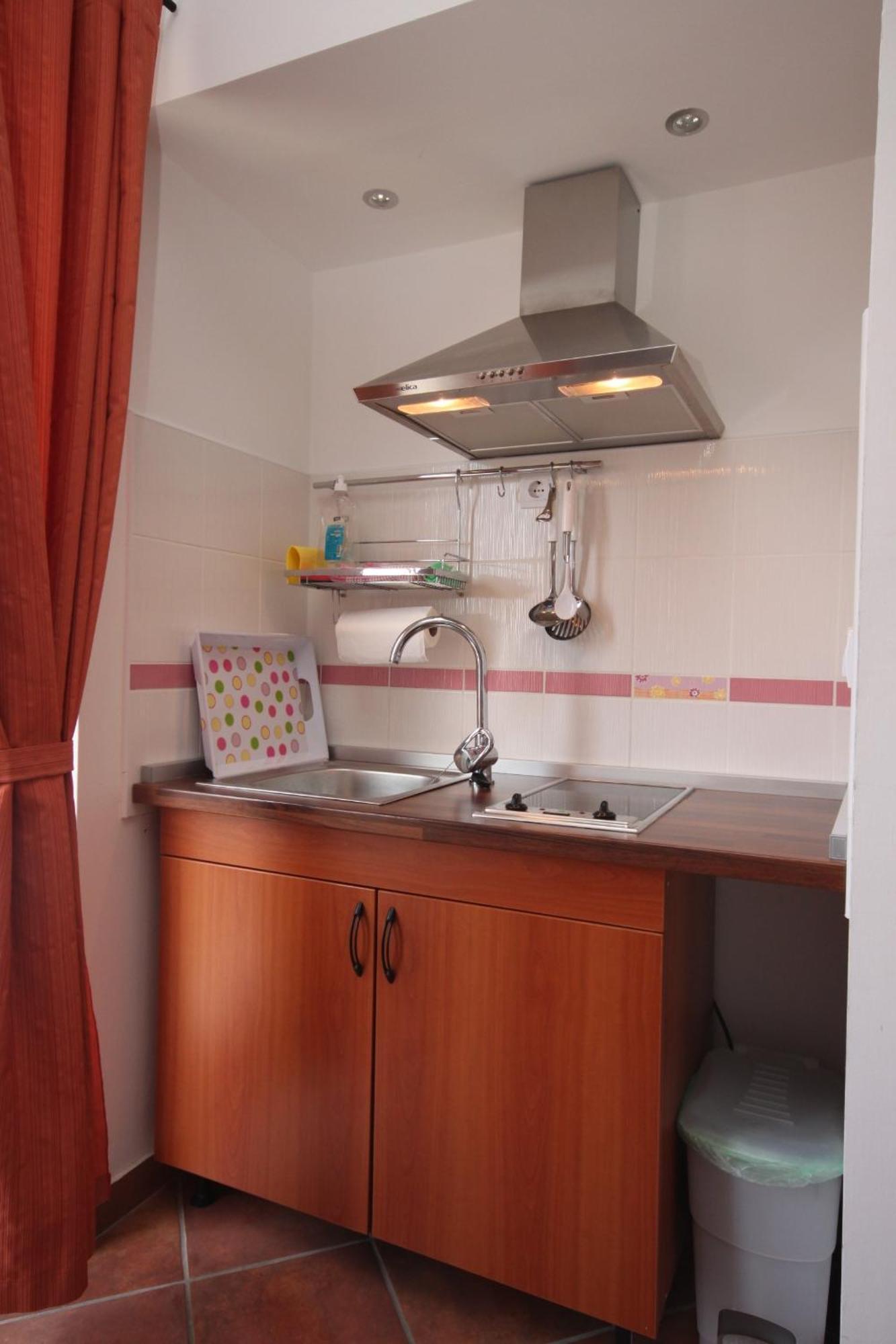 Apartments By The Sea Gradac, Makarska - 6661 Gradac  Rum bild